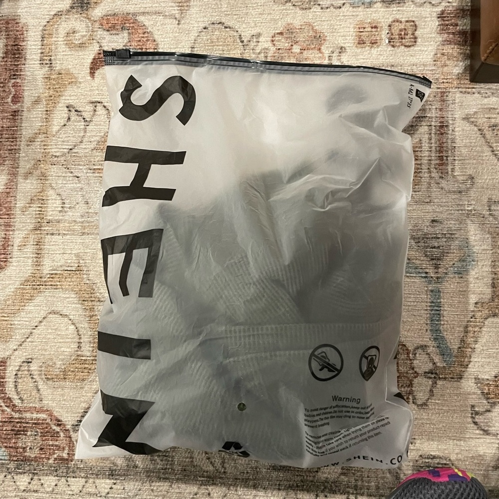 Shein bundle - Picture 9 of 11